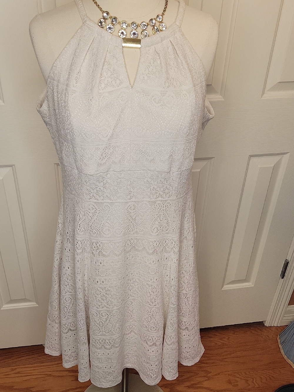 London Times White Lace Halter Mini Dress